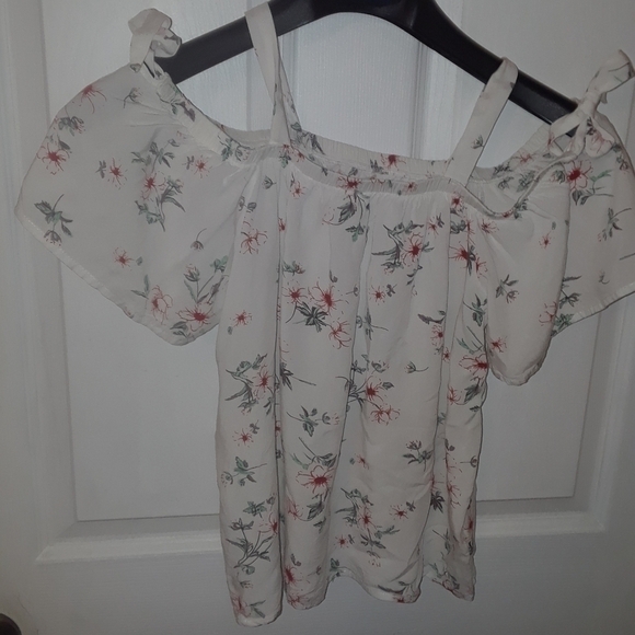 BAILEY and Chloe cold shoulder pretty floral top small - Picture 5 of 9
